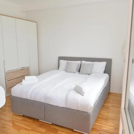 Hm Apartment *