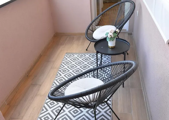 Hm Διαμέρισμα Indija